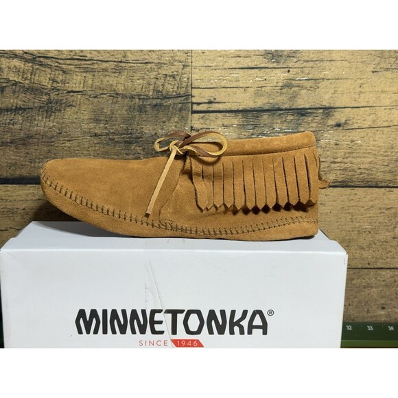 NEW Minnetonka Mens style882 Tan Suede Fringe Moccasin Boots Ties Soft Sole NWT - Picture 2 of 13